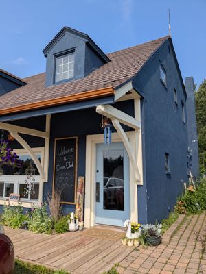 Dream Cloud Coffee Roasters by null