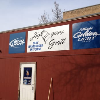 Jiggers Grill - Side door - Bars Near Me - Milaca, Minnesota