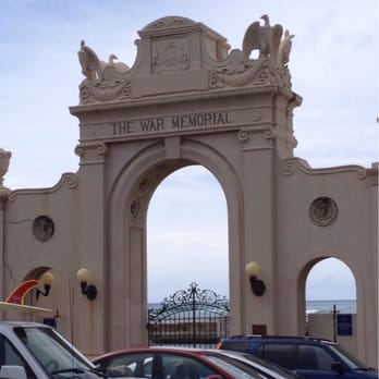 Waikiki Natatorium War Memorial - Landmarks & Historical Buildings Near Me - Honolulu, Hawaii