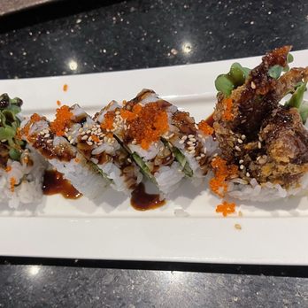 Fuumi - Spider Sushi Roll - Sushi Bars Near Me - Burlingame, California