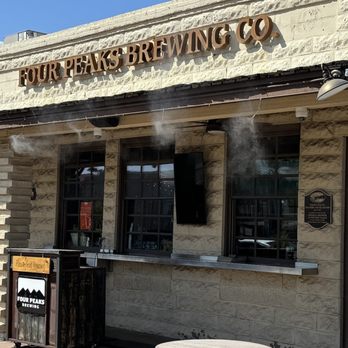 Four Peaks Brewing - Pubs Near Me - Tempe, Arizona