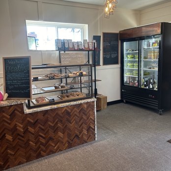 Joe Vino - Baked goods and prepared food - Coffee & Tea Near Me - Canal Winchester, Ohio
