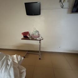 Asistencia Villa Rehabilitation and Care Center - Patient room. All the walls are really dingy and there's very little thought put into how surroundings affect a patients mental state.
