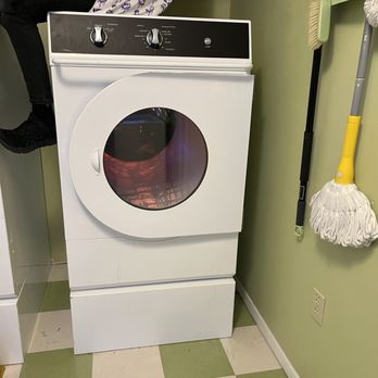 The Real Unreal - Meow Wolf - The washing machine AND dryer are portals you can enter - Art Museums Near Me - Grapevine, Texas The Real Unreal - Meow Wolf - The washing machine AND dryer are portals you can enter - Art Museums Near Me - Grapevine, Texas