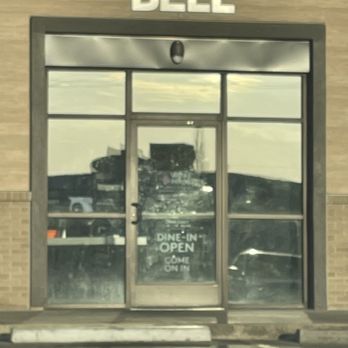 Taco Bell - Door says dine in is open. But it's not. - Fast Food Near Me - Kansas City, Missouri Taco Bell - Door says dine in is open. But it's not. - Fast Food Near Me - Kansas City, Missouri