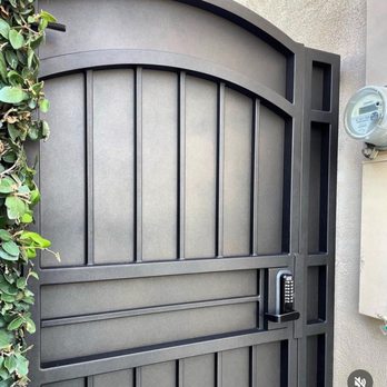 Elevate Metal - Side gate with keypad - Metal Fabricators Near Me