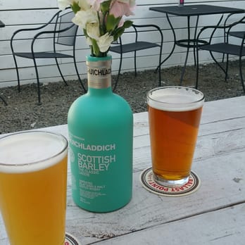 Diamond Dogs - Seasonal ale (on the left) so good! - Cocktail Bars Near Me - Astoria, New York Diamond Dogs - Seasonal ale (on the left) so good! - Cocktail Bars Near Me - Astoria, New York