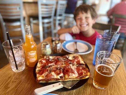 Blue Pan Pizza by null