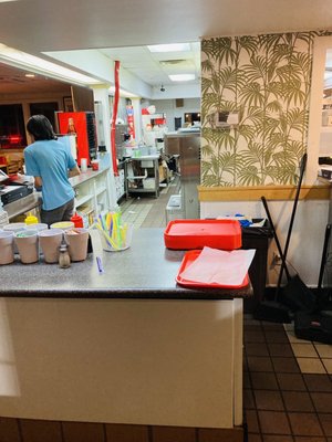 Frosty’s Griddle and Shake by null