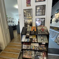 Groove Gallery And Records
