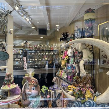 La Rue du Chocolat - Chocolatiers & Shops Near Me - Laguna Beach, California La Rue du Chocolat - Chocolatiers & Shops Near Me - Laguna Beach, California