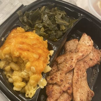 Southern Queenz Restaurant & Bar - Southern Near Me - Atlanta, Georgia