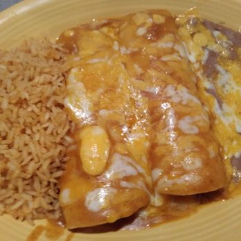 La Cabana Restaurant - Chicken enchiladas - Mexican Near Me - Bakersfield, California La Cabana Restaurant - Chicken enchiladas - Mexican Near Me - Bakersfield, California