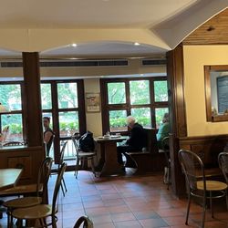 Schmalznudel Café Frischhut - Inside