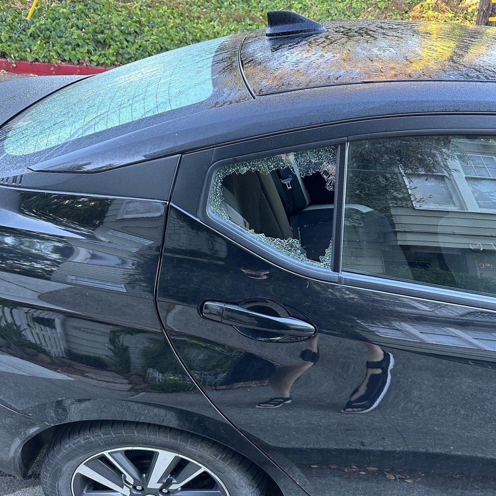 Le Auto Glass - Auto Glass Services Near Me - Oakland, California Le Auto Glass - Auto Glass Services Near Me - Oakland, California