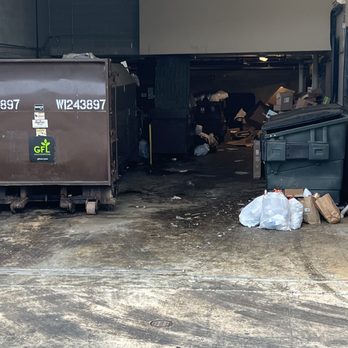 Berkshire Village District Apartments by Berkshire - Trash overflow - Apartments Near Me - Raleigh, North Carolina Berkshire Village District Apartments by Berkshire - Trash overflow - Apartments Near Me - Raleigh, North Carolina