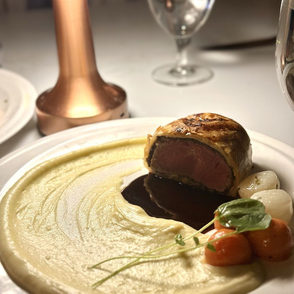 Ramsay's Kitchen - Beef Wellington - New American Near Me - Las Vegas, Nevada