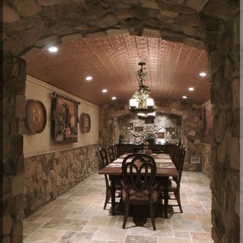 Veneshe Master Venetian Plastering - Rustic plaster walls of wine room in PA - General Contractors Near Me - Easton, Pennsylvania Veneshe Master Venetian Plastering - Rustic plaster walls of wine room in PA - General Contractors Near Me - Easton, Pennsylvania