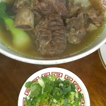 Fooki - CowWow Noodle Soup (if you like spicy order the Braised broth) - Bubble Tea Near Me - Aiea, Hawaii