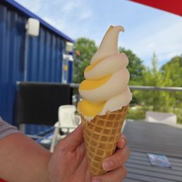 Pineapple dole twist Pineapple dole twist