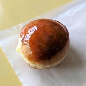 Daisy Donuts - 08/31/23 Liquid Cheesecake Creme Brulee Donut - Donuts Near Me - Oslo, 03