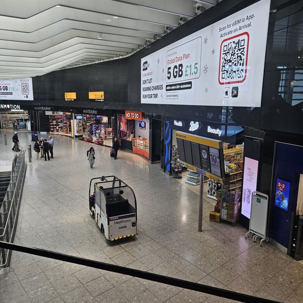 Queen's Terminal 2 - Terminal 2 - Airport Terminals Near Me - London, XGL Queen's Terminal 2 - Terminal 2 - Airport Terminals Near Me - London, XGL