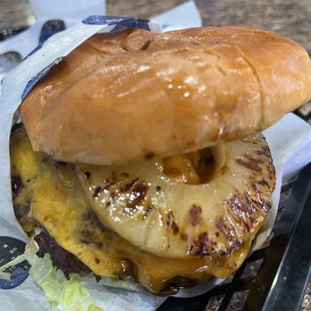 5th Street Burger & Fries - Hawaiian burger - Burgers Near Me - Tempe, Arizona