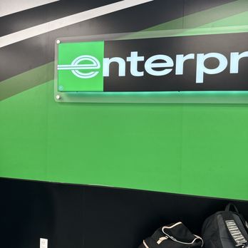 Enterprise Rent-A-Car - Inside waiting - Car Rental Near Me - Vaughan, Ontario
