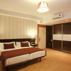 Hotel Los Arcos - Spacious family rooms