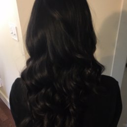 Loose curls lasted 2 days, did not go flat until I washed it! Loose curls lasted 2 days, did not go flat until I washed it!