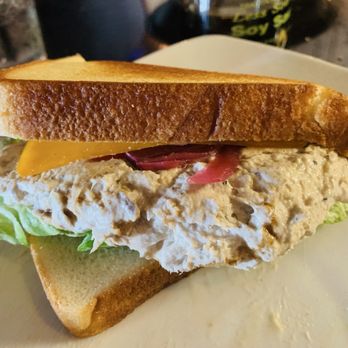 Big Fish Restaurant & Bar - Tuna Melt - Seafood Near Me - Orange Beach, Alabama