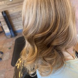 Luna Del Mar Hair salon