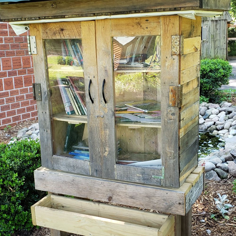 Howell Nature Center - I love little free libraries. This one had animal books - Summer Camps Near Me - Howell, Michigan Howell Nature Center - I love little free libraries. This one had animal books - Summer Camps Near Me - Howell, Michigan
