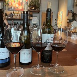 Wine & Company - Wine flight