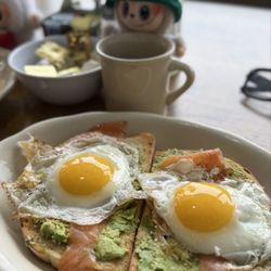 John's Pancake House - Avocado Toast