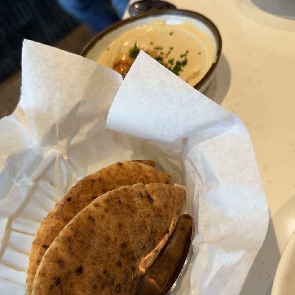 Meddys - Mediterranean Near Me - Kansas City, Missouri