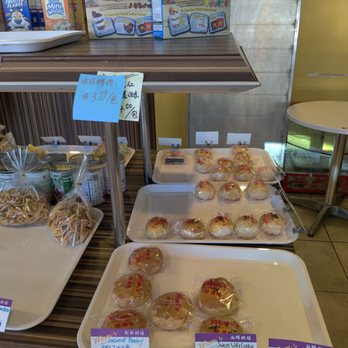 Mom's Bakery & Tea House - Bakeries Near Me - El Monte, California