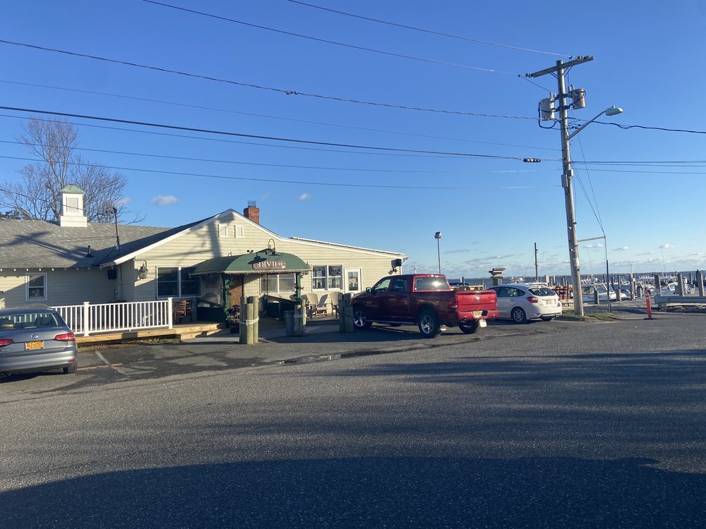 NAUTI RIVER MARINA Updated October 2024 434 Vanderbilt Blvd