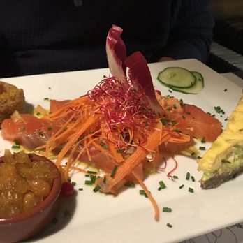 Drôle d'Endroit - Salmon Entree - French Near Me - Aix-en-Provence, 13 Drôle d'Endroit - Salmon Entree - French Near Me - Aix-en-Provence, 13