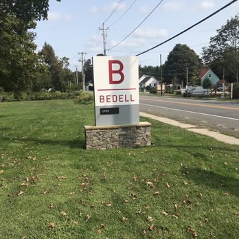 Bedell Cellars - Entrance - Wineries Near Me - Cutchogue, New York