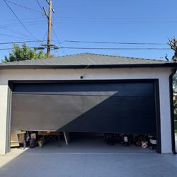 Sam's Garage Doors - Before repair