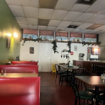 Cafe Trentuno - Dining area - Pizza Near Me - Pelham, Alabama Cafe Trentuno - Dining area - Pizza Near Me - Pelham, Alabama