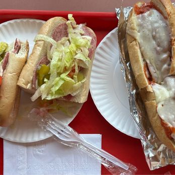 Ossipee House of Pizza - 12" ? Italian grinder and chicken parmesan grinder - Pizza Near Me - Ossipee, New Hampshire Ossipee House of Pizza - 12" ? Italian grinder and chicken parmesan grinder - Pizza Near Me - Ossipee, New Hampshire