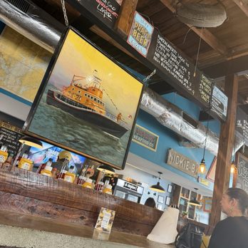 Fuller's Raw Bar - Bar area - Seafood Near Me - Hampton, Virginia Fuller's Raw Bar - Bar area - Seafood Near Me - Hampton, Virginia
