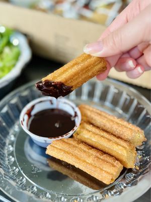 Sharky’s Beverly Hills Digital Kitchen @ Beverly Bites by null