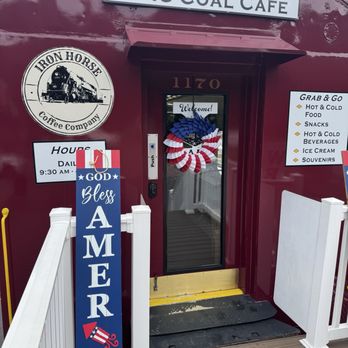 King Coal Cafe - Café front so cute - Coffee & Tea Near Me - Jim Thorpe, Pennsylvania