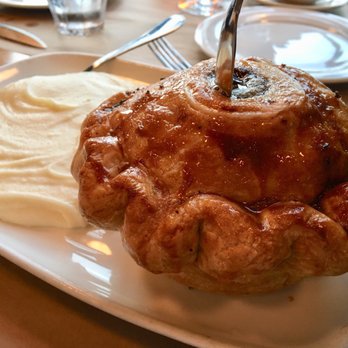 Chi Spacca - Beef & Bone Marrow Pie - beef cheek, cippolini, funghi - Italian Near Me - Los Angeles, California Chi Spacca - Beef & Bone Marrow Pie - beef cheek, cippolini, funghi - Italian Near Me - Los Angeles, California