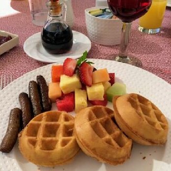 Fresh Salt - Made to order Belgian Waffles - Seafood Near Me - Old Saybrook, Connecticut