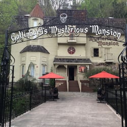Mysterious Mansion of Gatlinburg - All tourists welcome!!
