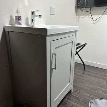 YYZ Nomads - Hostels Near Me - Toronto, Ontario YYZ Nomads - Hostels Near Me - Toronto, Ontario